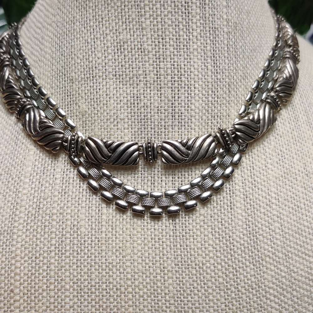 Two vintage necklaces
